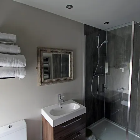 ザ ブラントウッド